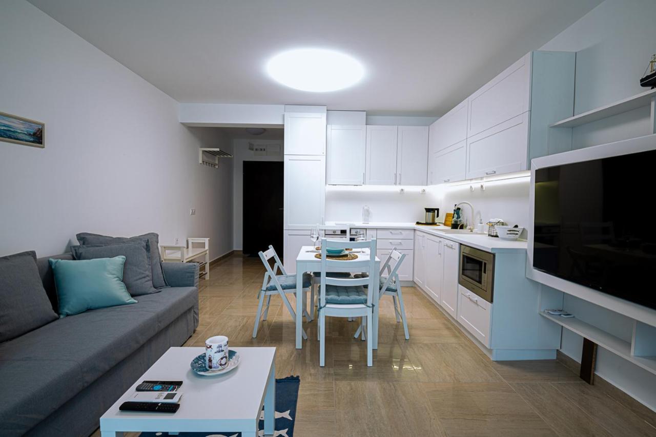Stylish 1-Bd Apartment In St Constantine And Helena By Flat Mаnager Saints Constantine and Helena Exteriér fotografie